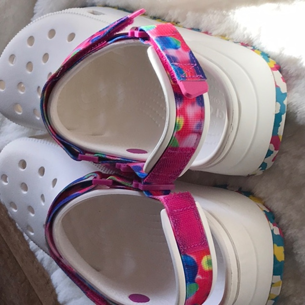 Vibrant ladies crocs. No tags. New
